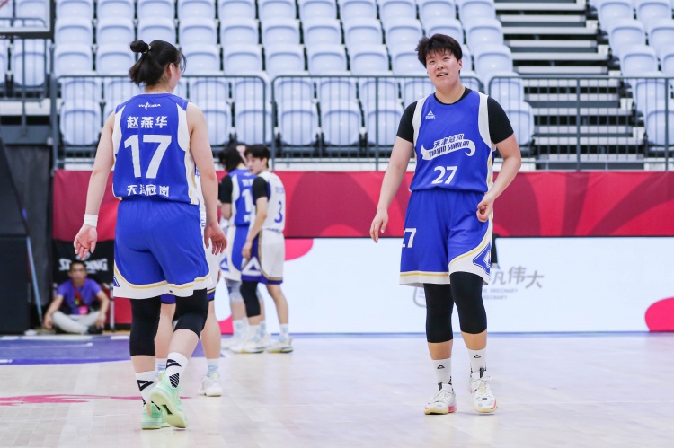 國際籃聯(lián)三人籃球冠軍杯:中國女隊首日一勝一負(fù)